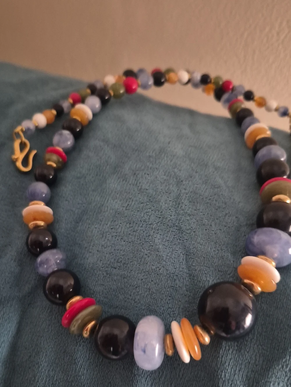 Vintage Liz Claiborne Graduated Beaded Multicolor Blue
